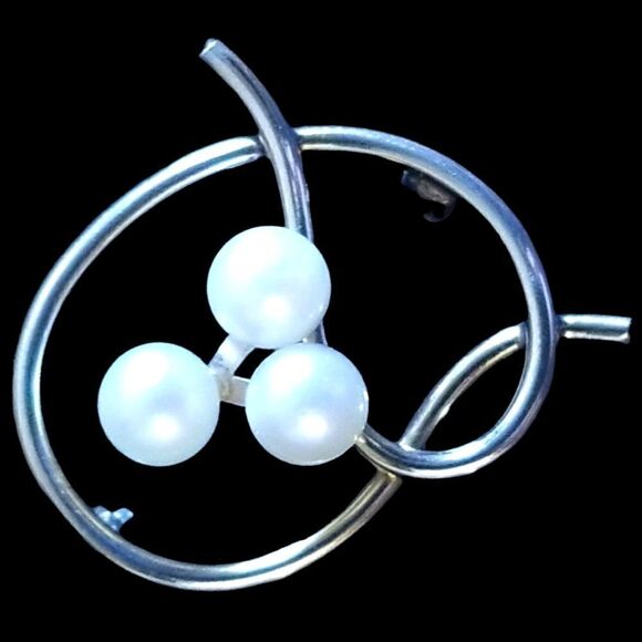 Vintage 1950s 12k GF Abstract Brooch with 3 Pearls - Picture 2 of 5